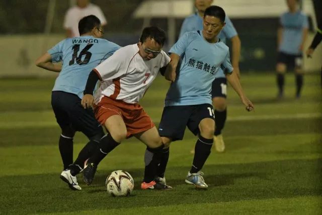 国米季前赛小胜贝蒂斯 斯通斯首秀进球彰显球队潜力